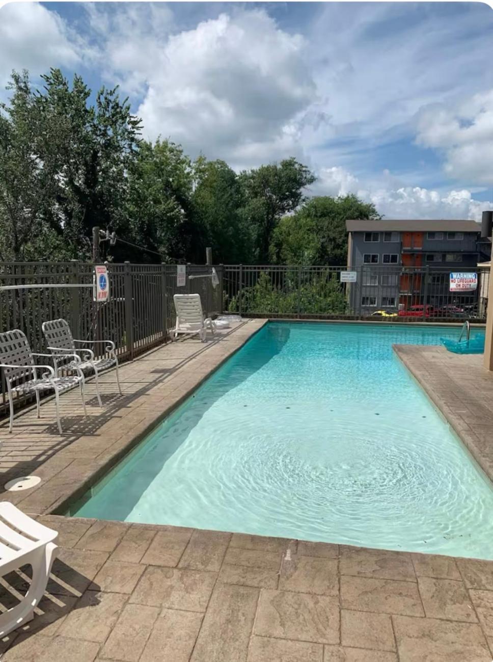 Condo Close To Stadium And Free Parking Ноксвілл Екстер'єр фото